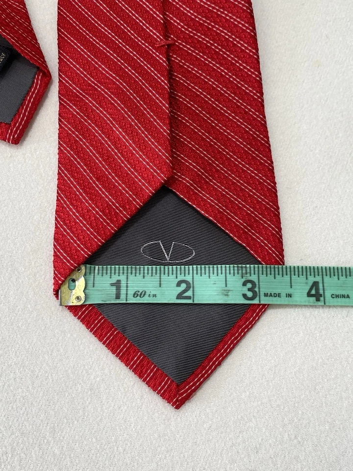 Corbata de hombre VALENTINO de seda a rayas rojas. M en Italia. Ec Foto 4 de 4