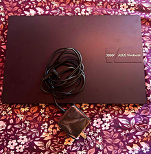 ASUS VivoBook 14in FHD i5 8GB 512GB SSD Win 11 Black Iris Xe Charger
