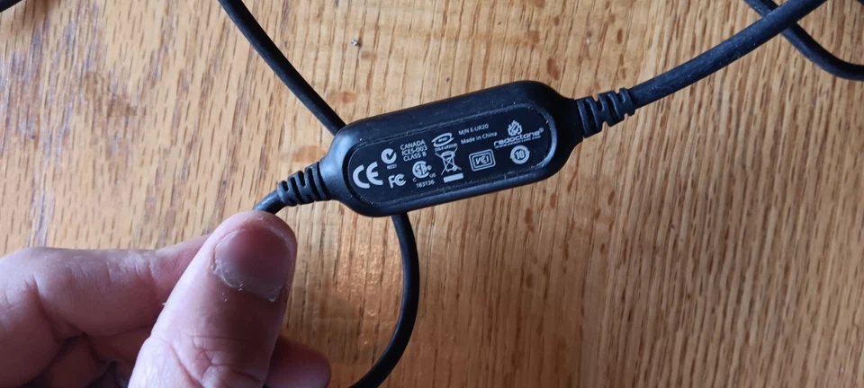 RedOctane Guitar Hero USB Microphone (E-UR20) for PS2/PS3/XBOX360/Wii - Untested - Image 2 of 3