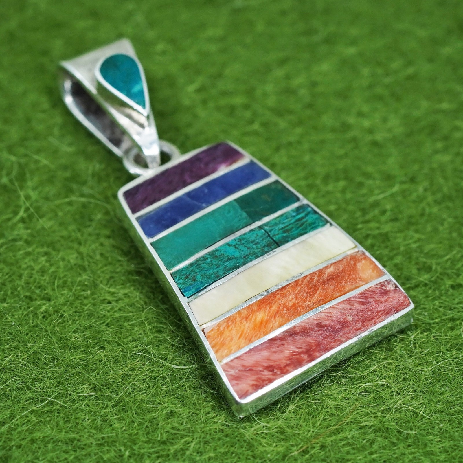 Sterling 950 triangular pendant, Peruvian Inca si… - image 1