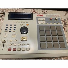 AKAI professional MPC2000XL MPC Sampler with 8-Pin Output Tested  Working Used