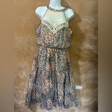 STELLA AND JULIE Elegant Lace Halter Dress-size 10