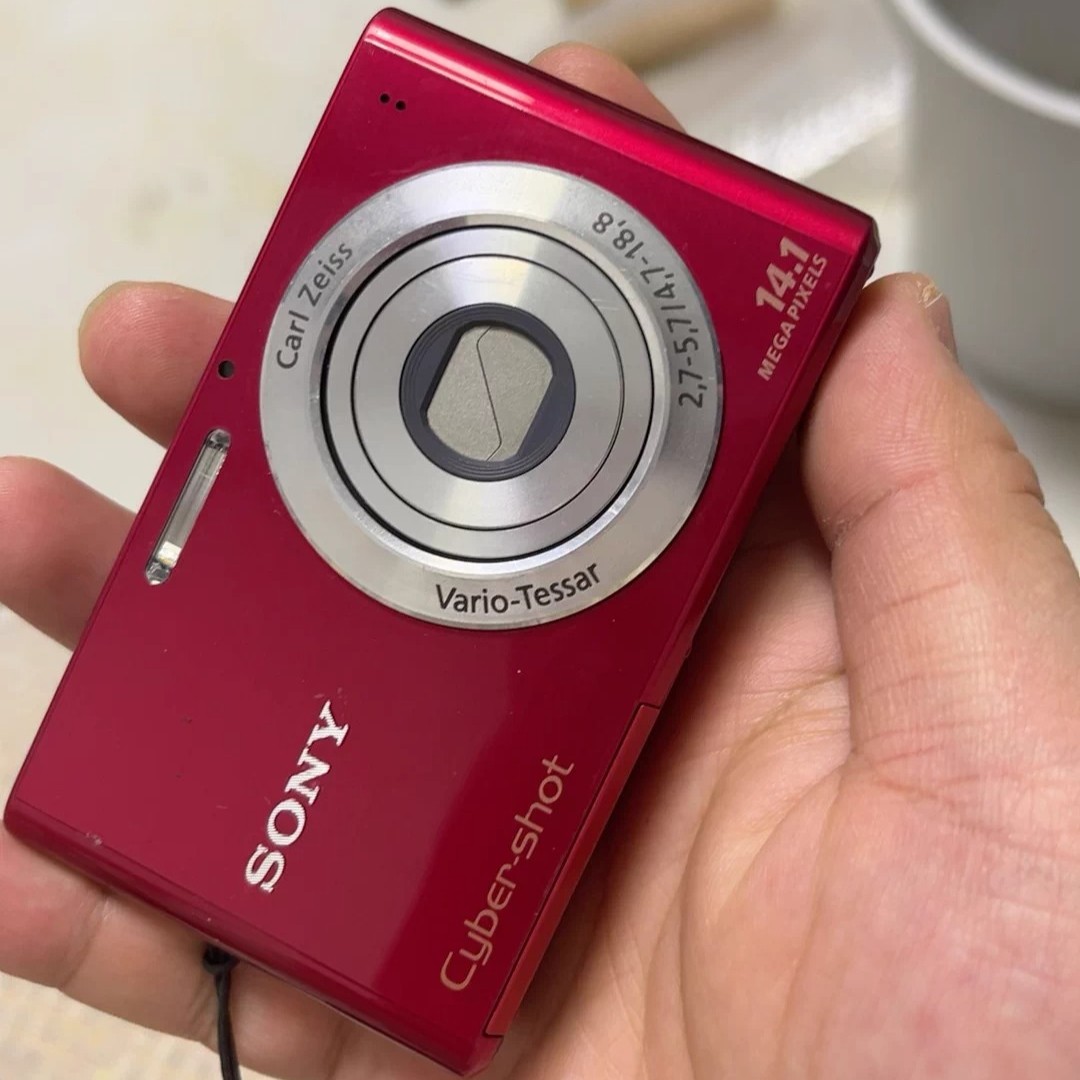 SONY Cyber-Shot DSC-W330 Digital Camera 14.1MP 4xOptical Zoom
