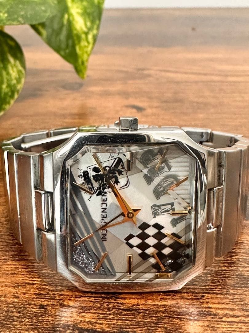 Rare CITIZEN Independent Watch - Gem