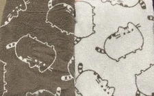 HTF 2 Pusheen Large Reversible Bath Towels Set Gray/White Pusheen Outline NWOT