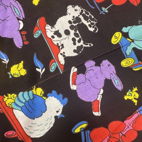 1 Yard Vintage Animals on Scooters Skateboards Colorful Cotton Fabric Springs In - Picture 5 of 7