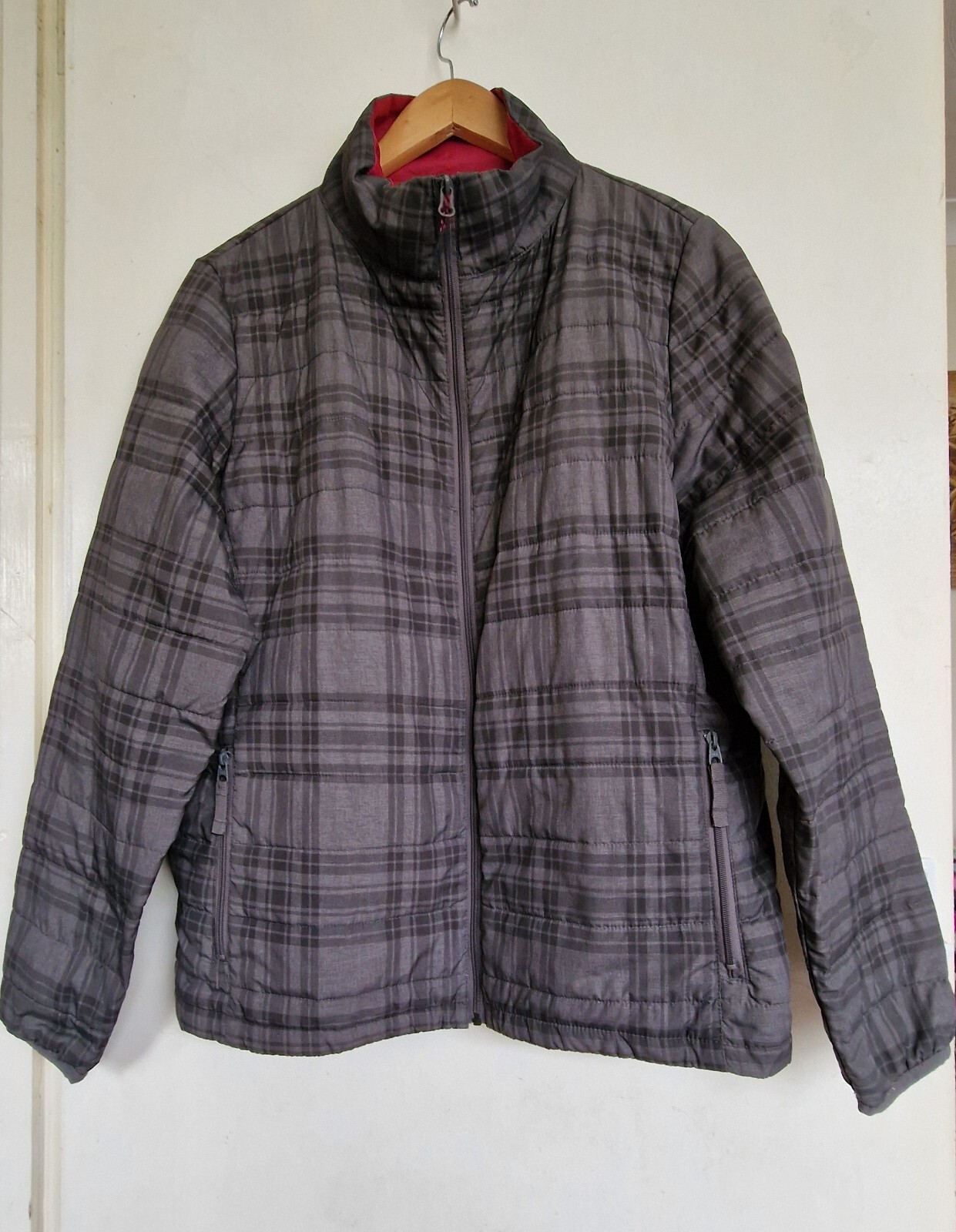 Insulated Jack in a Pack Grey Lightweight Quilted Jacket Zip Pockets Size 16