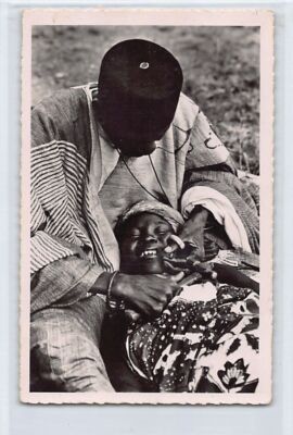 Mali - Dentist cutting teeth with a chisel - Publ. G. Labitte 105