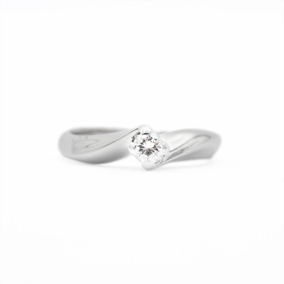 Ring 18K Weißgold mit Diamant 0,20ct Elegant und Raffiniert