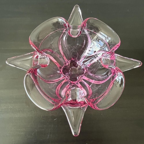 Viking Glass Epic Lilac Crimped Bowl Pink Flower-Shaped 4-Foil Bowl - Picture 4 of 7