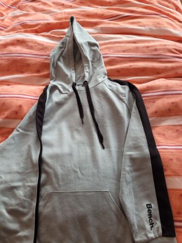 Lindgrün-schwarzes Damen-Sweatshirt Gr. 48 von Bench, 1x getragen