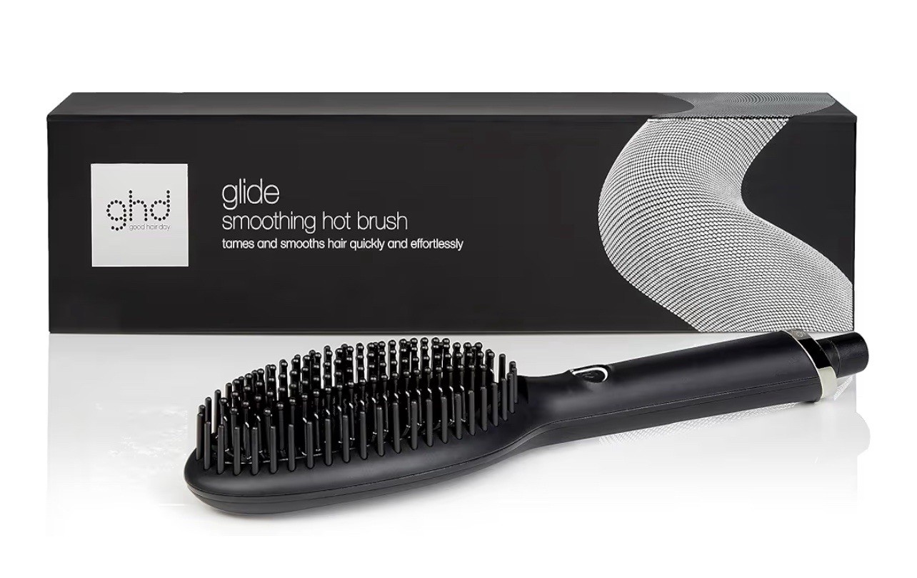 ghd Glide Smoothing Hot Brush for Smooth Glossy & Frizz-Free Results UK Plug