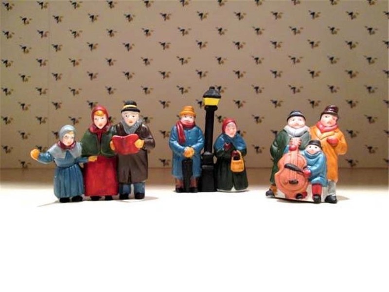 Dept 56 Heritage Village Collection "Carolers" set of 3