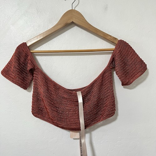 Top corto House of CB Crochet Tatiana fuera del hombro talla L encubrimiento de playa óxido - Imagen 3 de 6