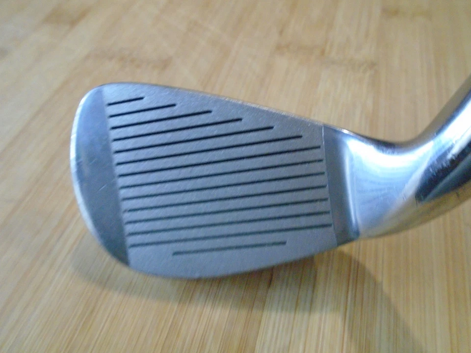PRE~LOVED JUNIOR DUNLOP LOCO 5 IRON~GRAPHITE SHAFT~LENGTH 33 3/4"~ RIGHT HANDED - Image 2 of 4