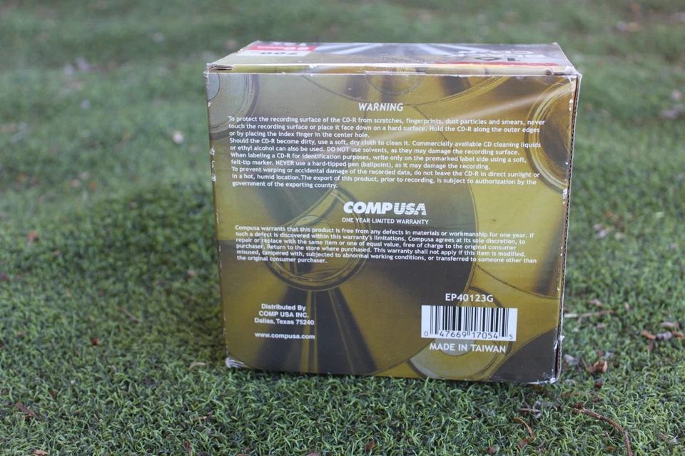 Comp USA Black 16x 80min 700mb CD-Rs, Set of 15 discs w/original box - Image 4 of 4