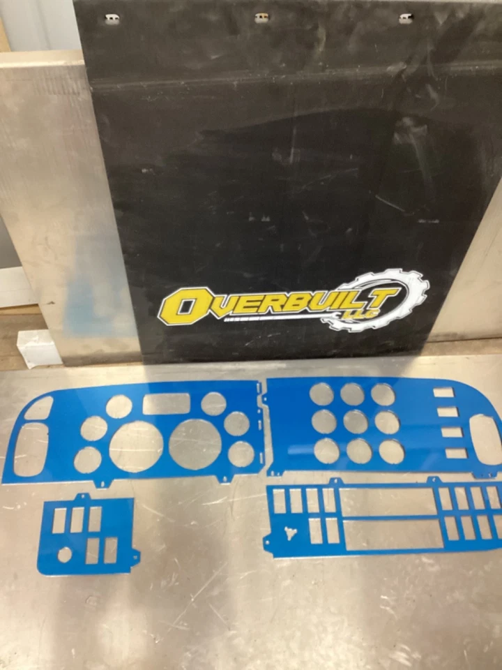 Color configurable Upper Dash Panel Gauge Set–S64-6024-300 Fits Peterbilt386/389 - Image 2 of 3