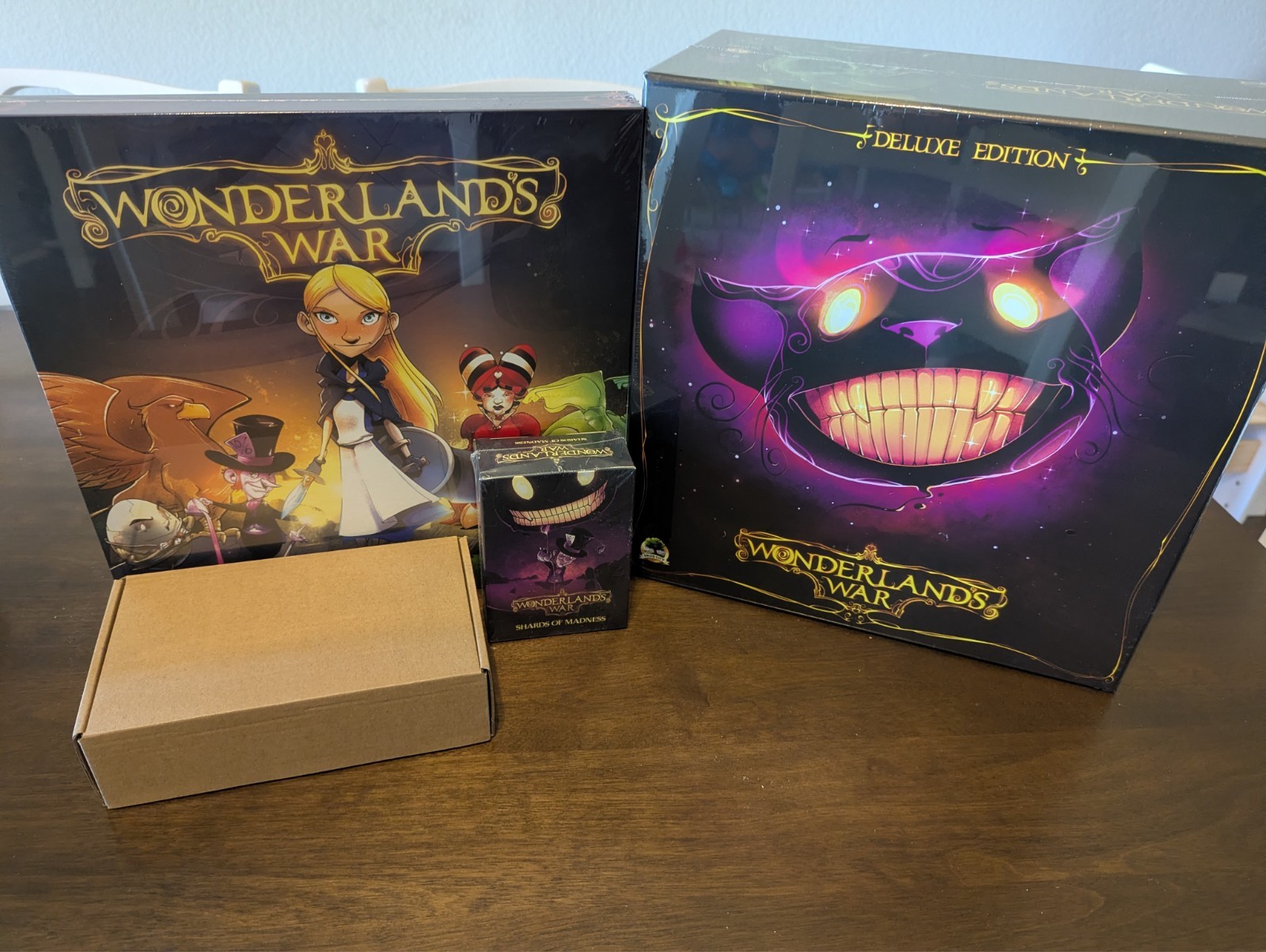 Wonderland's War Deluxe Second Edition w/ Premium Chips and Expansion