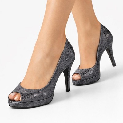NWOB Stuart Weitzman Snakeskin Peep Toe Platform Pumps Heels Sz 7 Editor Pick