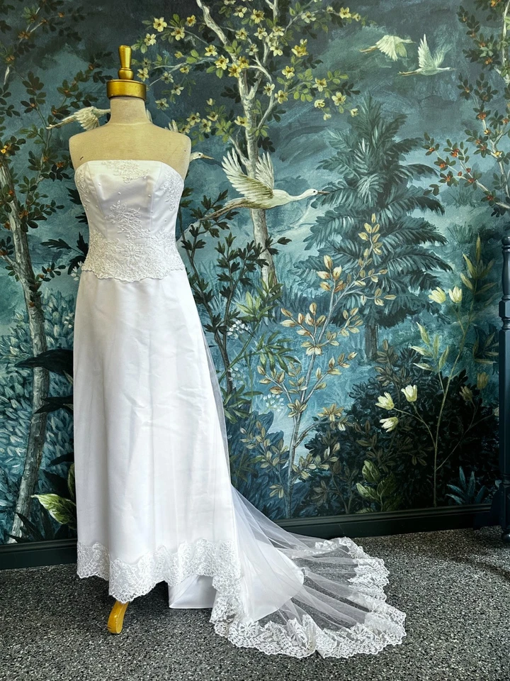 Essense White Wedding Bride Dress AU 8 US 4 Bridal Train A Line Strapless Lace - image 2 of 4