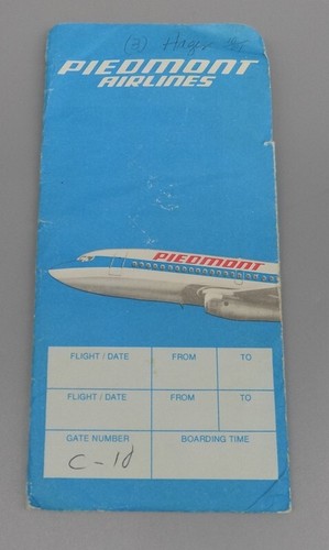 Piedmont Airlines Ticket Jacket w/ 80's Boarding Passes Luggage Vtg