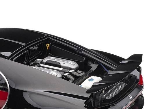 Bugatti Chiron Italian Red and Nocturne Black 1/12 Model Car by Autoart - Picture 5 of 5