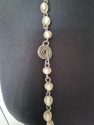 Vintage Long Necklace Silver Colour Swirls & Frosted Glass Beads - Picture 3 of 10