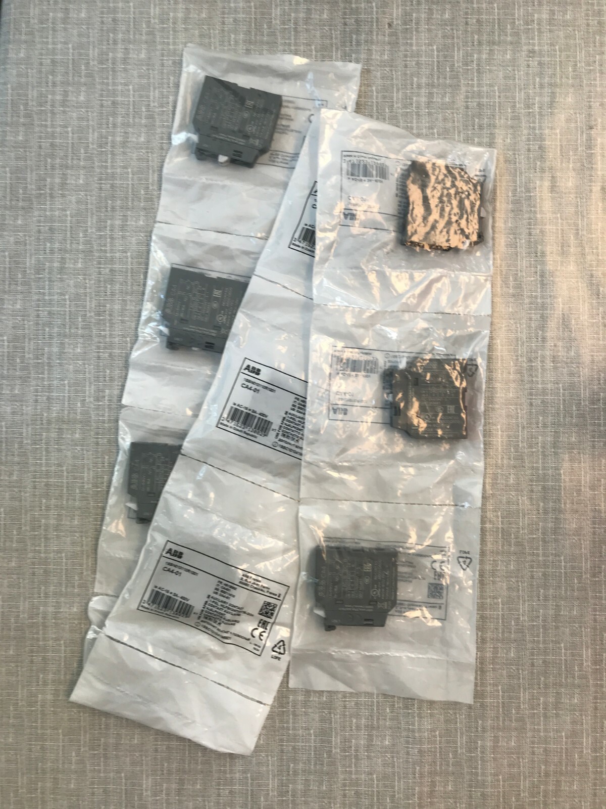 10 x ABB CA4-01 1-pole Auxiliary Contact Blocks
