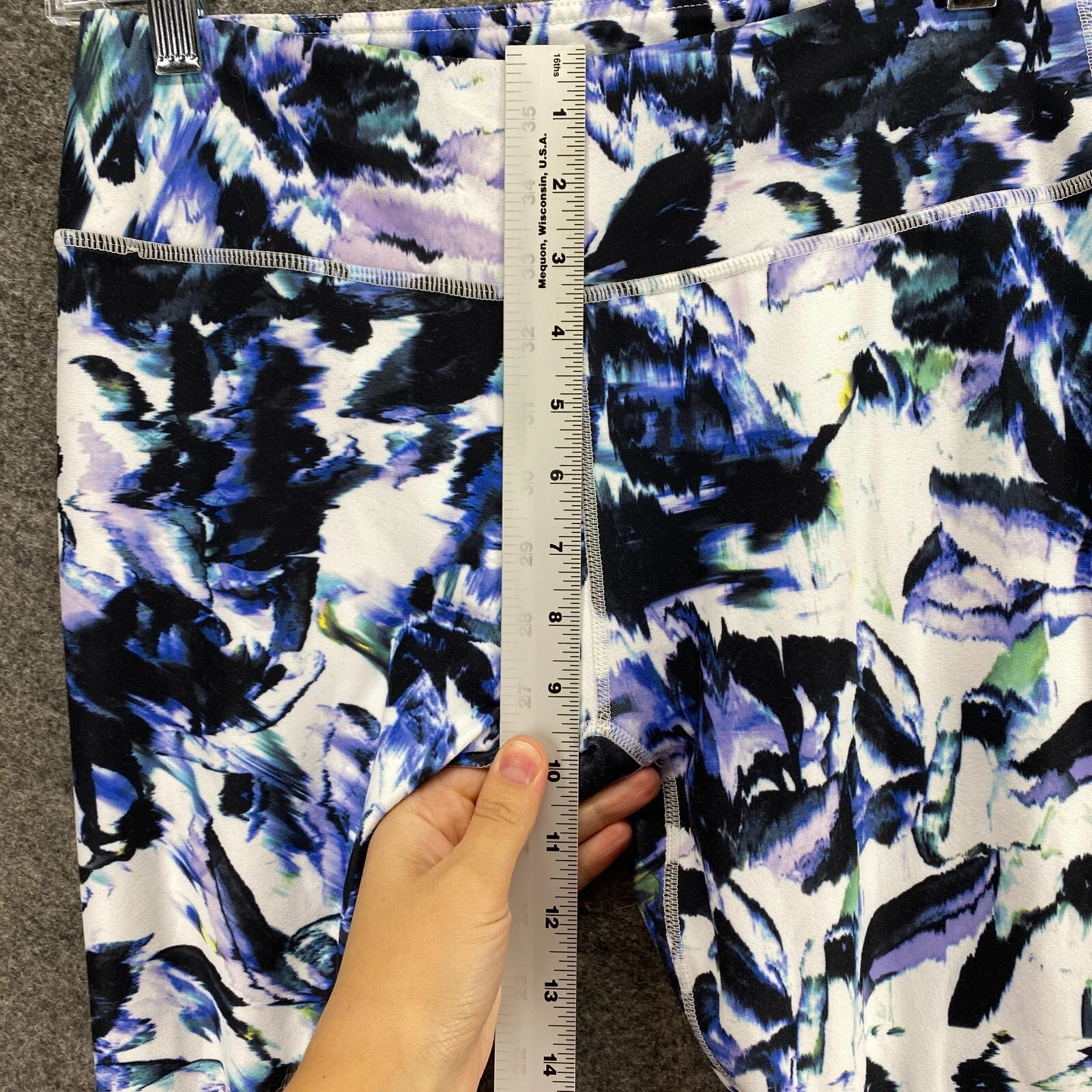 fabletics activewear floral mid rise capri skinny leggings