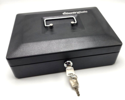 Sentry Safe Metal Lock Box with 2 Keys - Excellent Condition - 10''x7''x3''