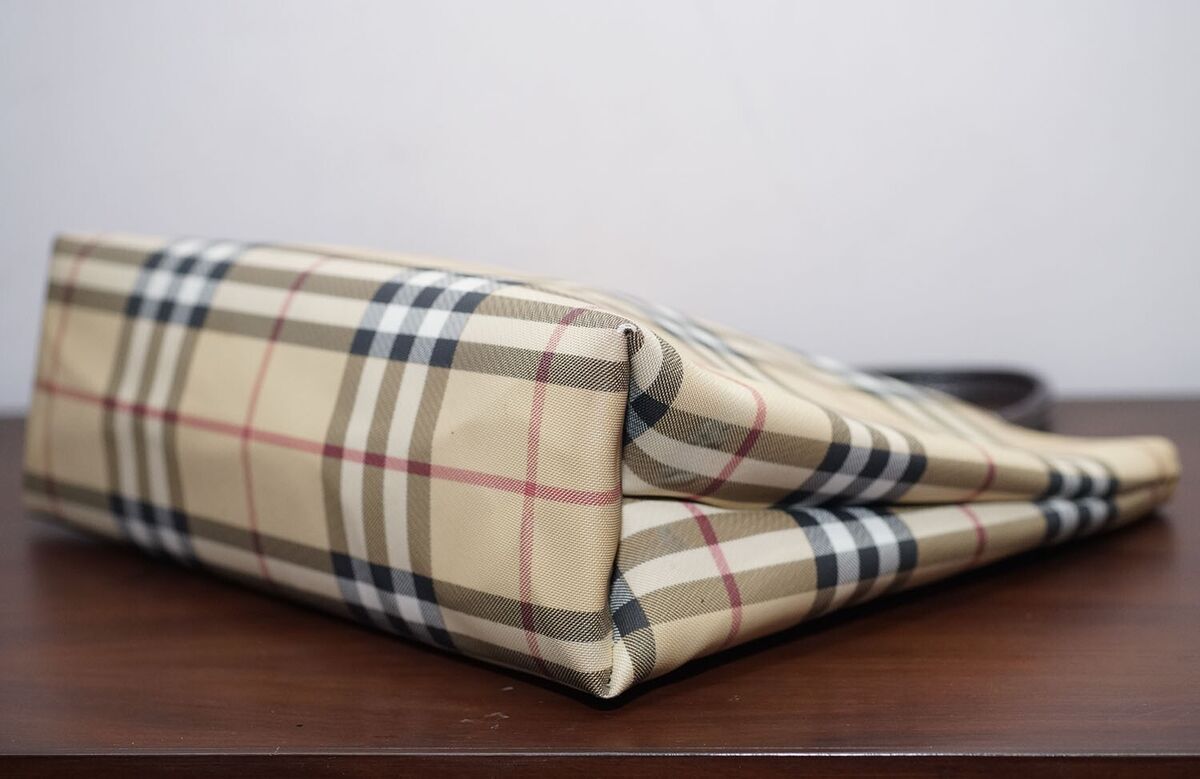Burberry London Beige Nova Check Coated Canvas Tote Bag Burberry London Beige Nova Check Coated Canvas Tote Bag
