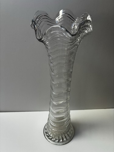 Imperial Ripple Vase - Clear - Great Condition