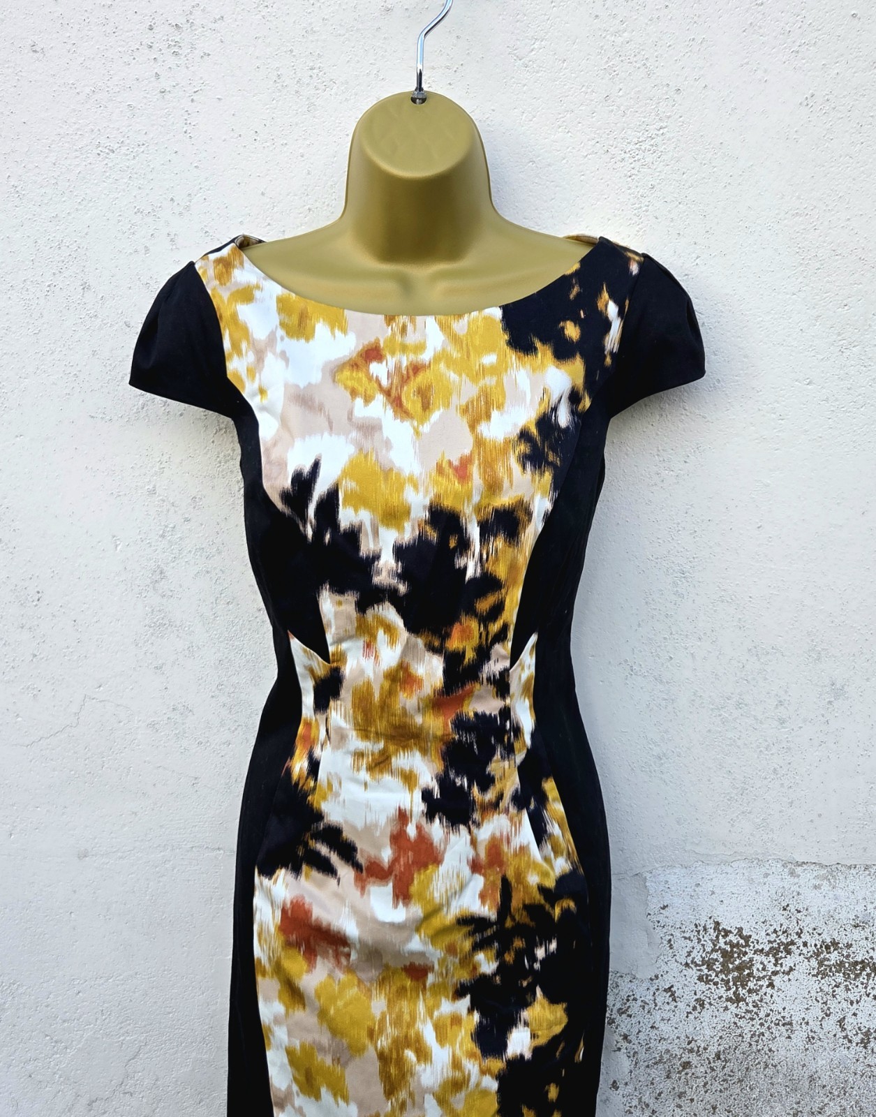 Stunning Marks & Spencer Woman Size 10 Black Orange Panel Sheath Lined Dress