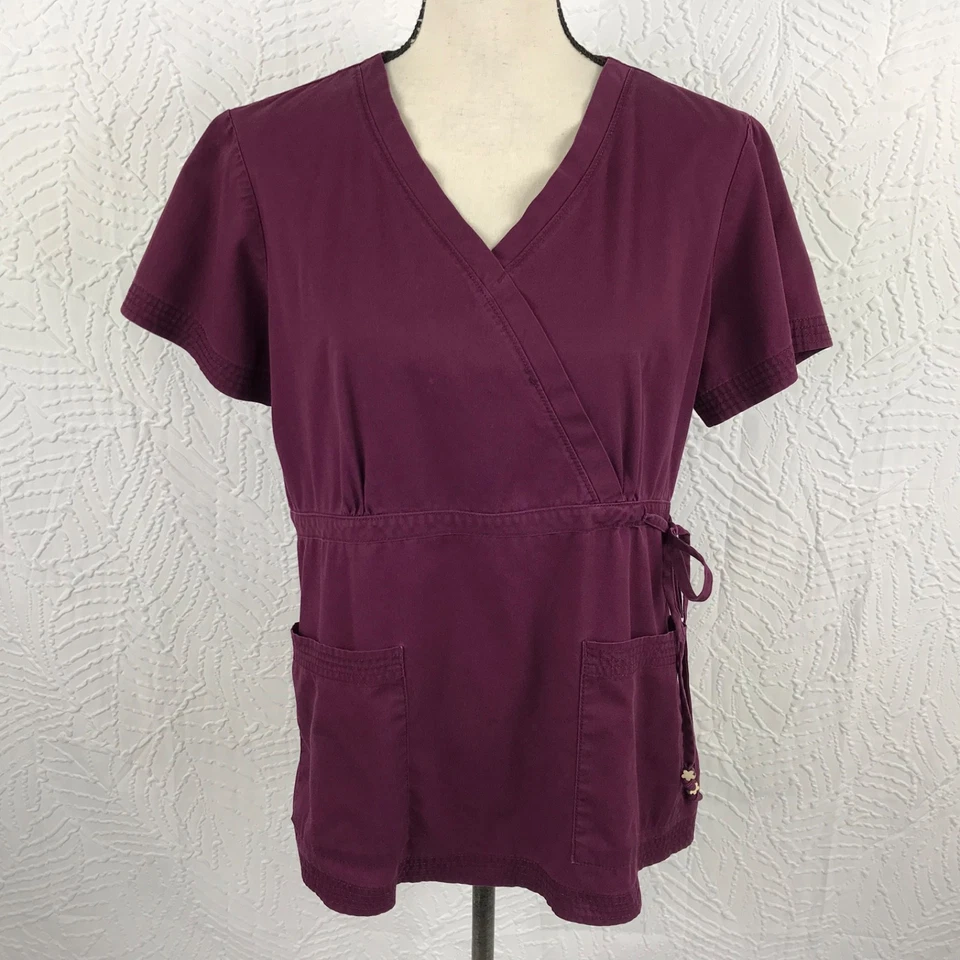 Conjunto Médico Koi Kathy Peterson Top e Inferior/Pantalones Ambas Tallas Grandes Borgoña Foto 2 de 4