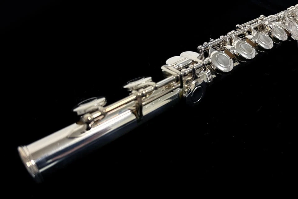 YAMAHA Flute YFL 211SII Silver Plated E Mechanism Professional Classic - Image 3 of 4