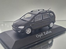 Minichamps 1:43 Opel Zafira 1999 Black in Hard Case.