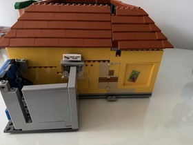 LEGO The Simpsons Kwik-E-Mart 71016