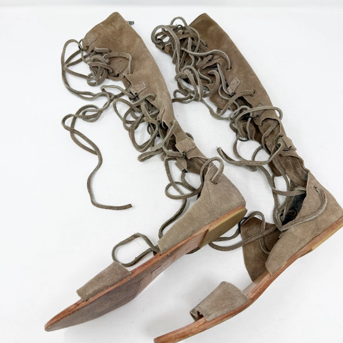 Free People Flat (Under 1 in) Gladiator Sandals for Women  display picture 1