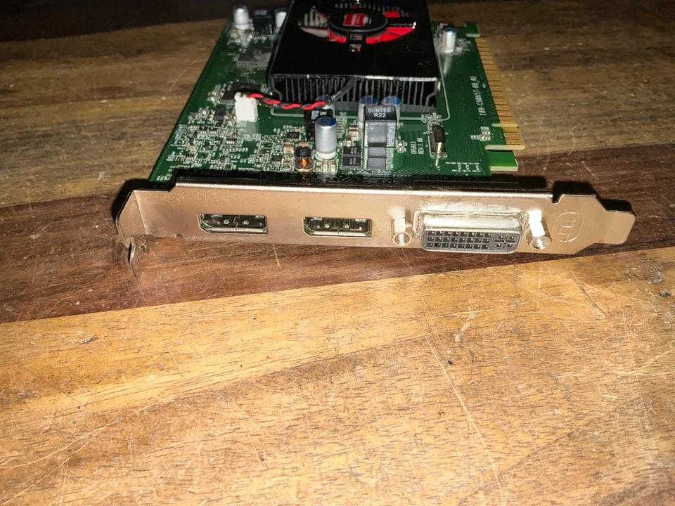 AMD Radeon R7 450 4GB Graphics Card 109-C90657-00 0FN46D - Image 3 of 3