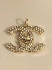 Zipper Pull Button Stamped Charm (Large)