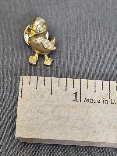 Vintage Duck Lapel Pin Brooch Gold Tone Faux Pearl Accents Animal Jewelry Small