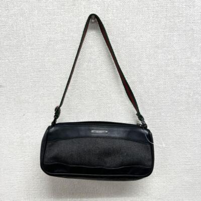 バッグ Gucci GG Accessory Pouch Leather Black GG jumbo medium pouch in black leather | GUCCI® US
