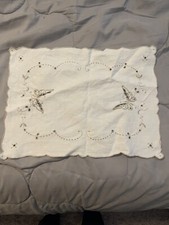 Vintage Embroidered Handkerchief Hankie With Butterflies and Cutwork Detail