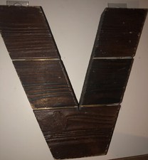8 Distressed Wood Letter V
