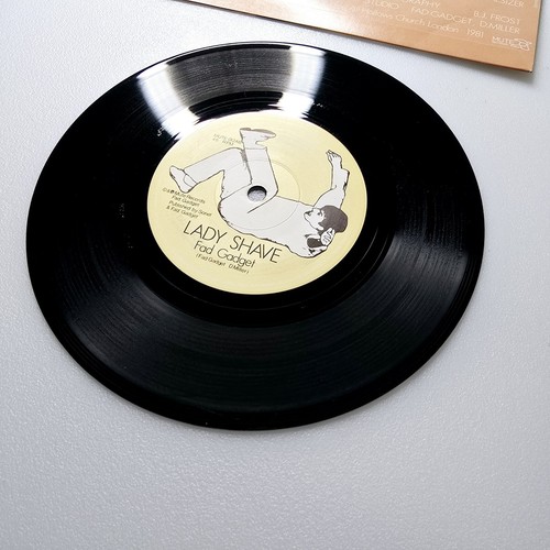 FAD GADGET/Make Room/7" Single 45 RPM MVS Pressing 1981 Mute Records AUTOGRAPHED - Imagen 7 de 13