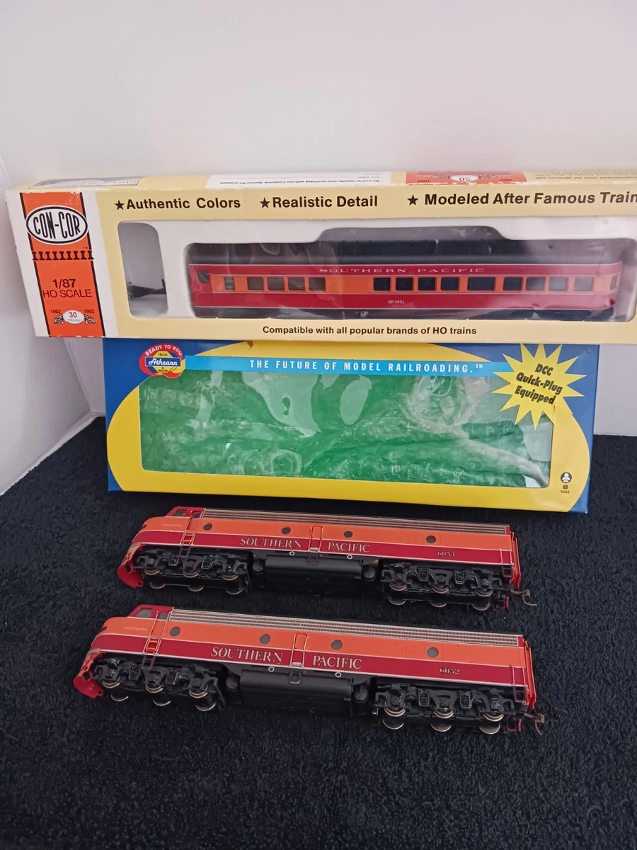 Con-Cor Southern Pacific HO Model Railroad Passenger Cars for sale