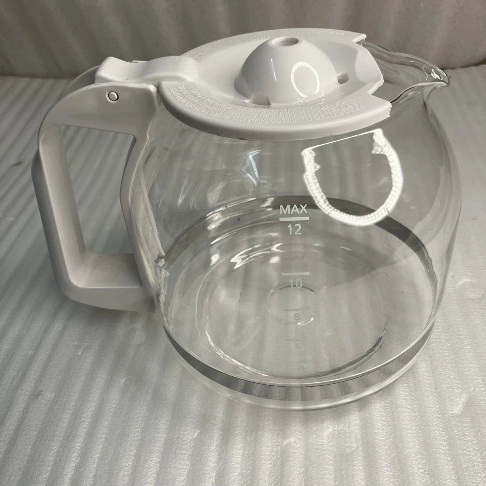 Jarra de vidrio blanco de 12 tazas Foto 4 de 4