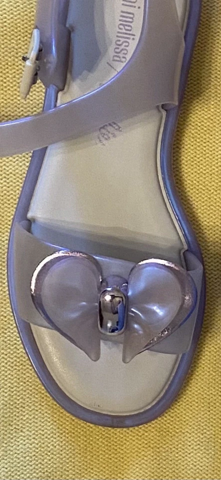 Mini Melissa Mar Girl's Sandals + Barbie Size 2 Heart Shaped Bow - Image 2 of 3