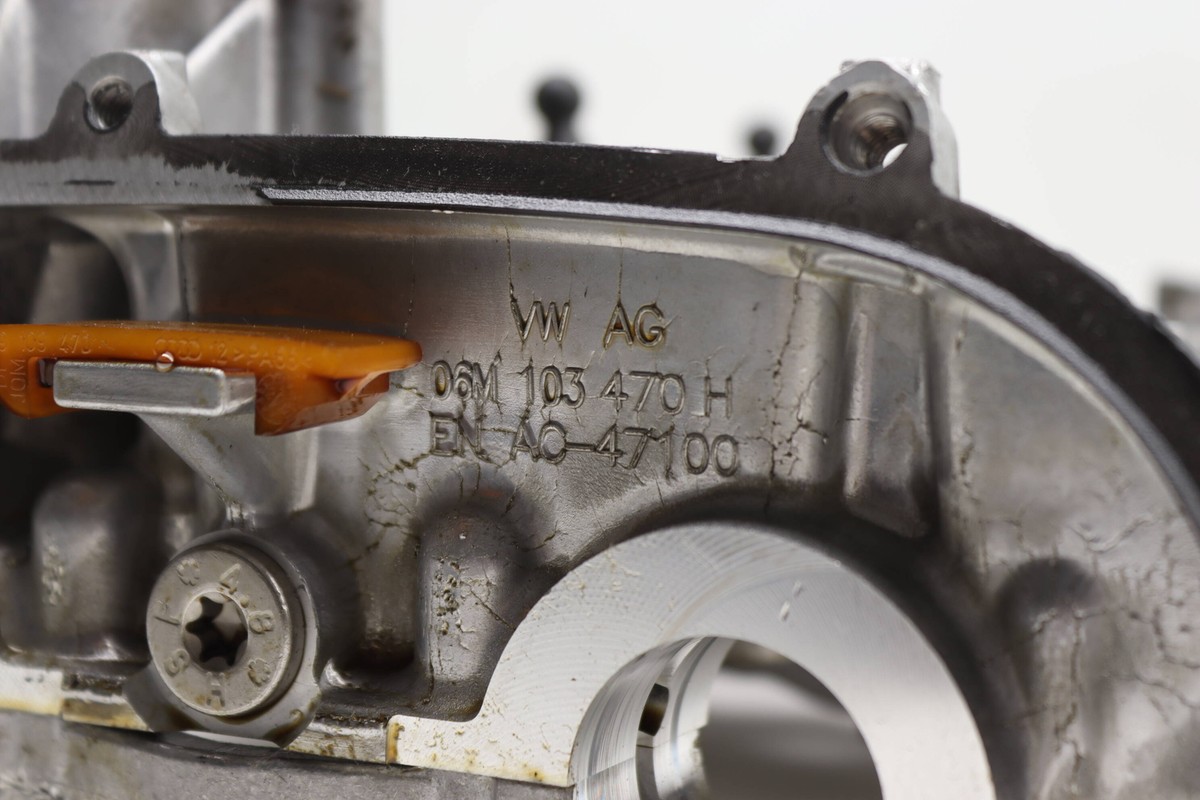 AUDI S5 SPORTBACK B9 - Right Engine Valve / Cylinder HEAD Cover 