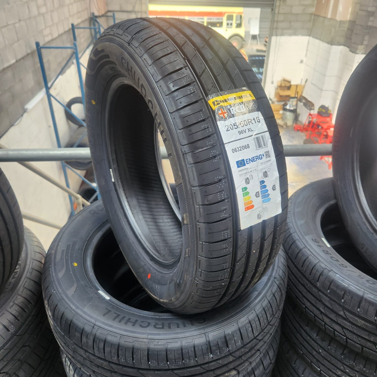 205/60/16 CHURCHILL 205/60R16 RCB008 XL PASSENGER CAR TYRES 96V XL 205 60 16